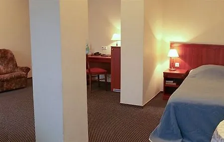 Promenada Hotel 3*